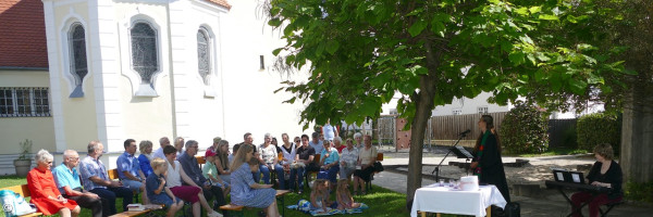 Gottesdienst im grünen